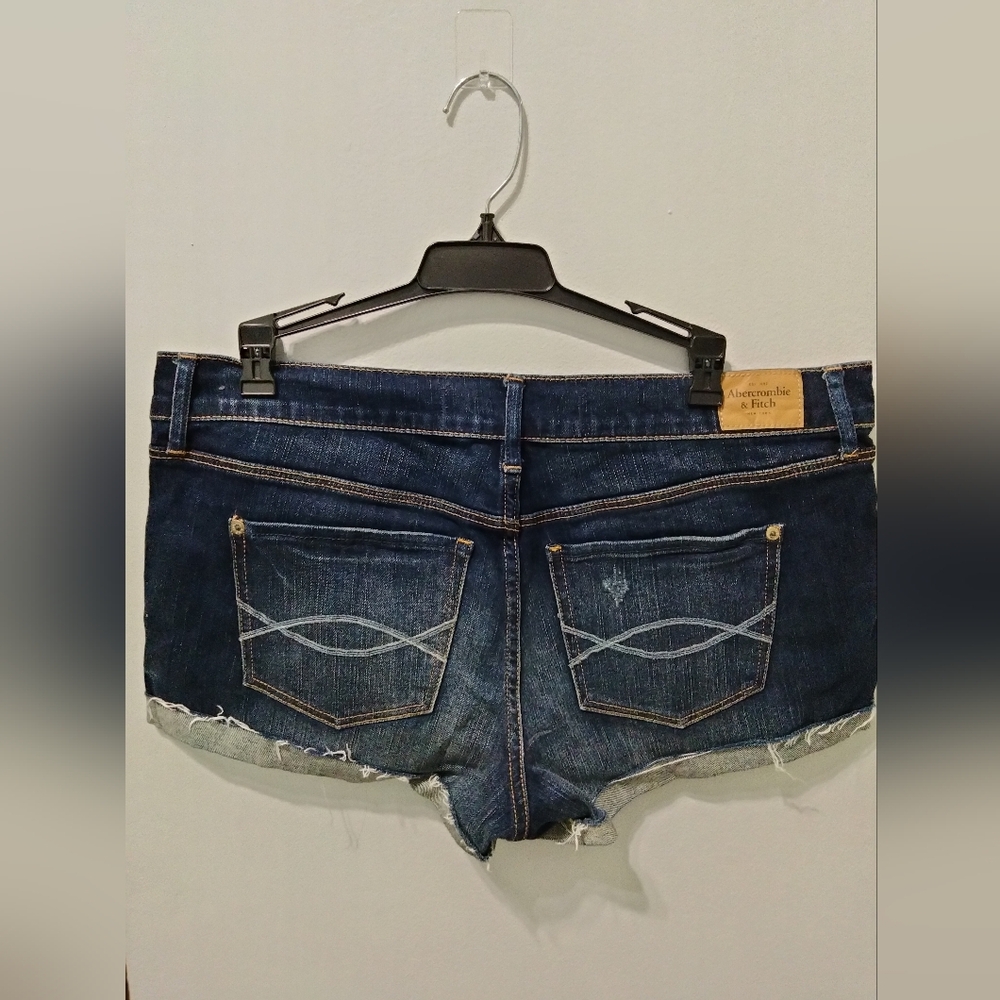 Abercrombie and Fitch size 12 jean shorts - Picture 3 of 12